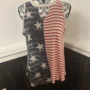 Forever 21 White and Black Graphic Tank Top